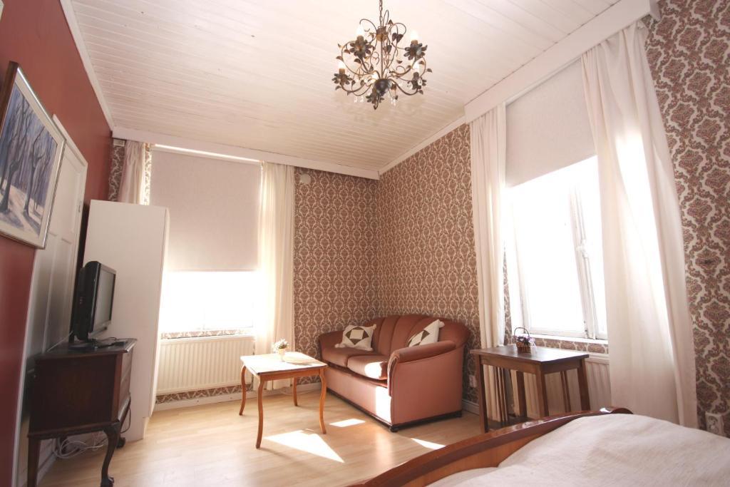 Bed and Breakfast Jokelan Kartano Холлола Номер фото