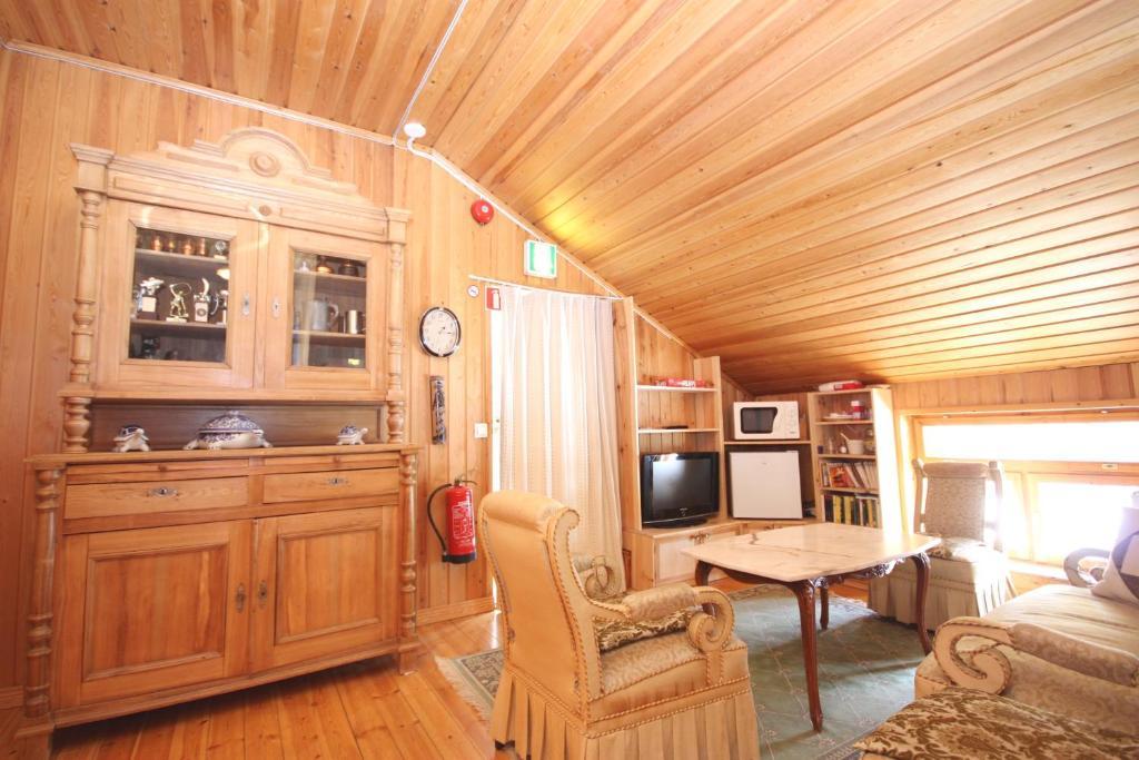 Bed and Breakfast Jokelan Kartano Холлола Экстерьер фото